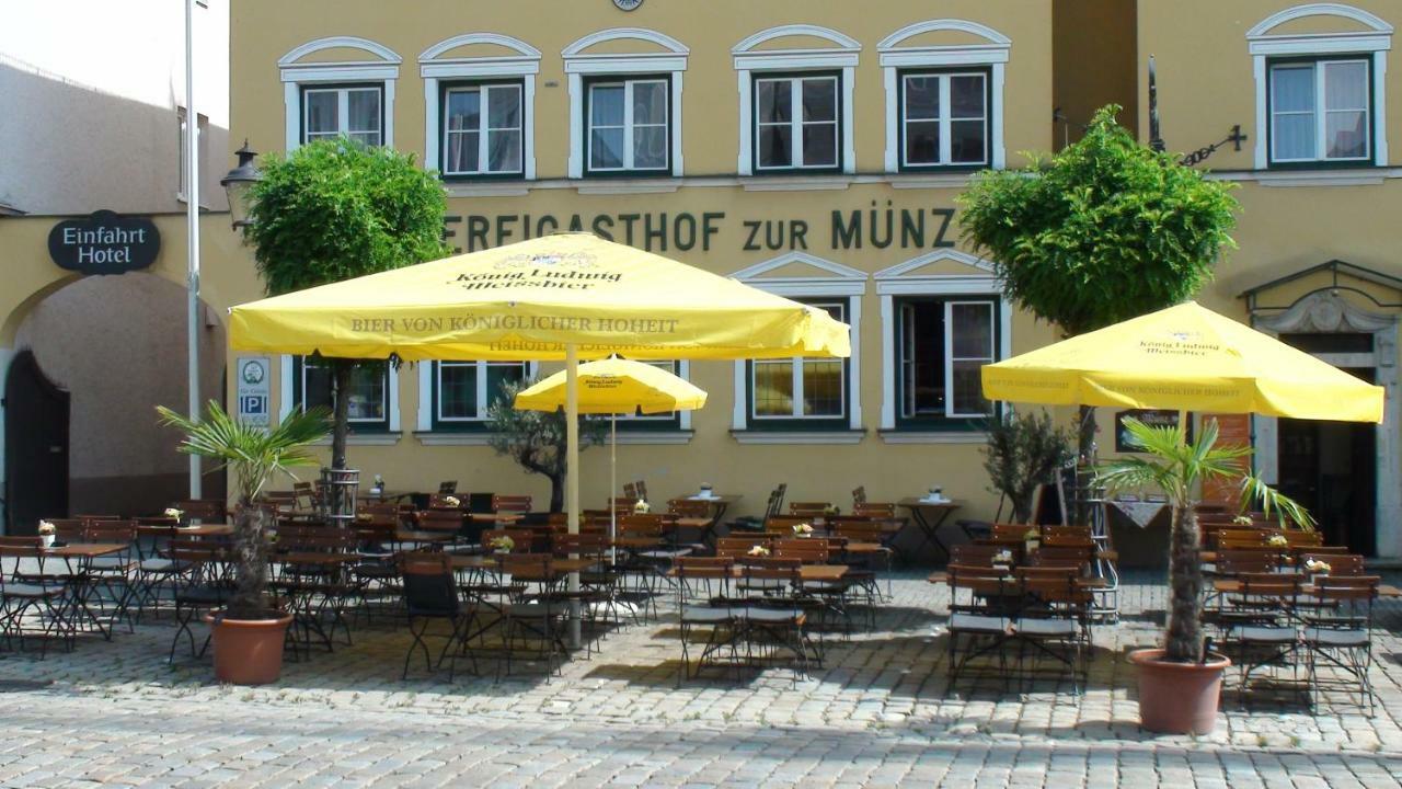 Brauereigasthof Zur Muenz Seit 1586 Günzburg Dış mekan fotoğraf